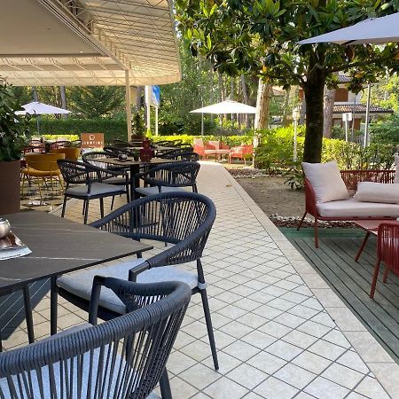 Hotel Croce Di Malta Lignano Sabbiadoro Buitenkant foto