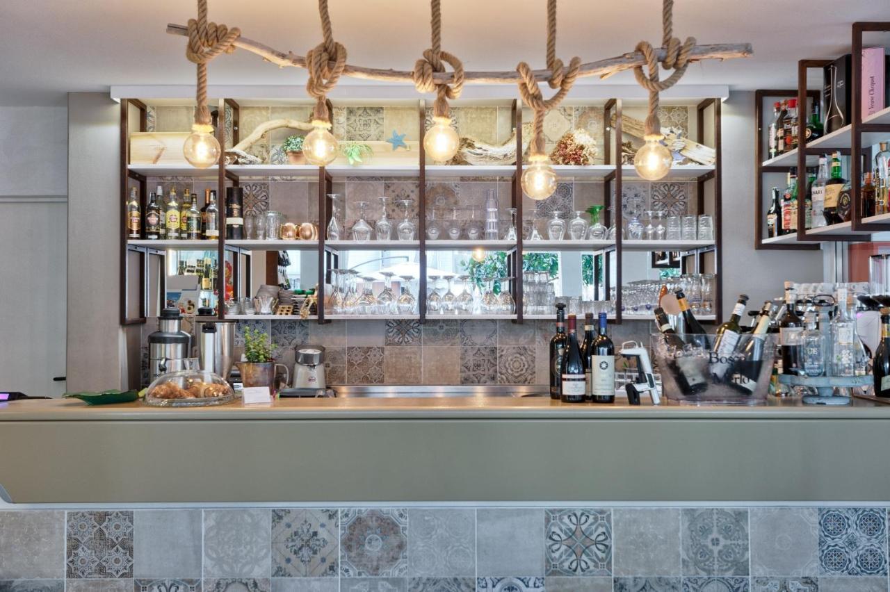 Hotel Croce Di Malta Lignano Sabbiadoro Buitenkant foto