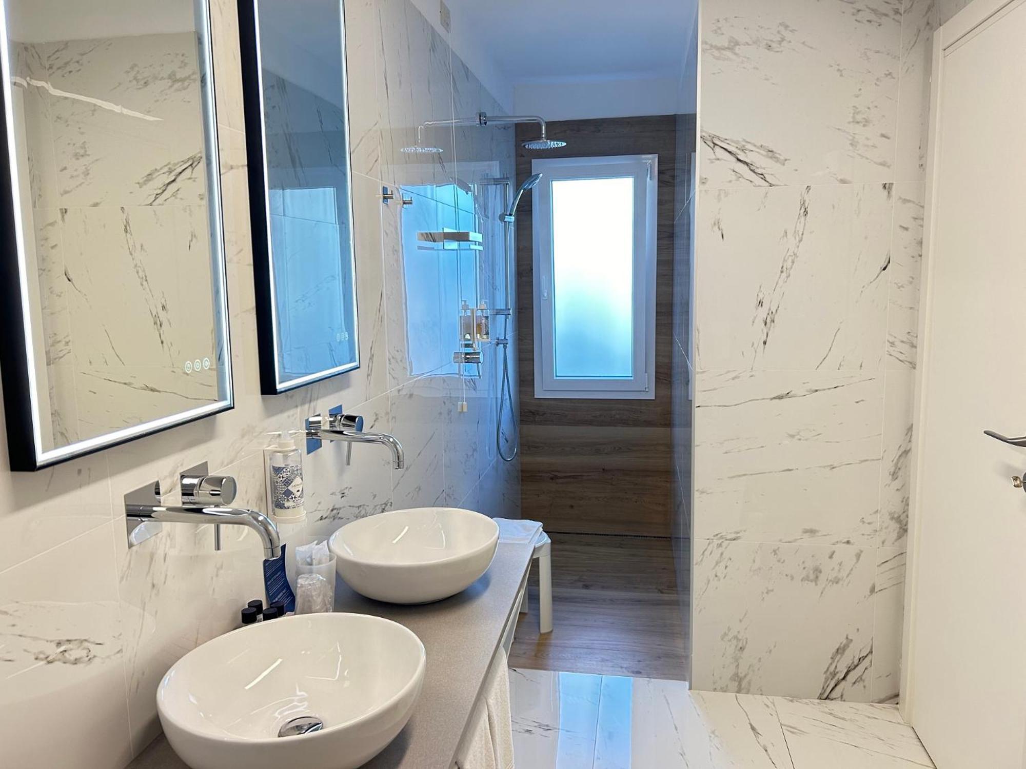 Hotel Croce Di Malta Lignano Sabbiadoro Buitenkant foto